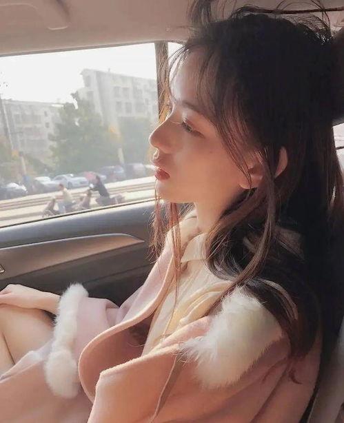 吃瓜女网红头像,揭秘网红吃瓜界的时尚新宠